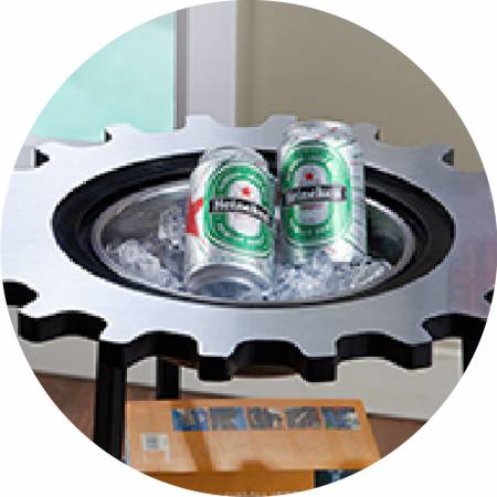 La surface en verre peut être démontée.